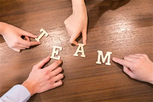 厄瓜多尔那边的人到哈尔滨旅游应该怎么安排行程