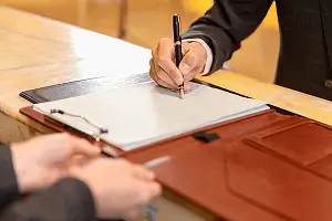 瑞士那边的人到哈尔滨旅游应该怎么安排行程